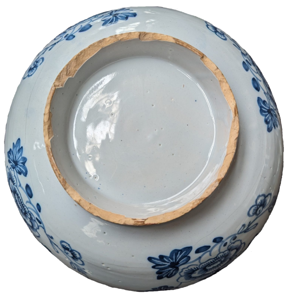 English School - Delftware Bowl, glazed Delft pottery, 18th century - Darnley Fine Art